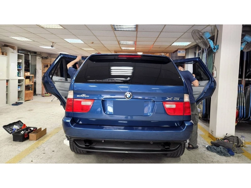 BMW｜X5｜202205｜更換車窗膠條-2-台北汽車隔熱紙,汽車玻璃